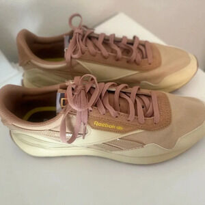 New-Men’s REEBOK X NATIONAL GEOGRAPHIC CLASSIC LEGACY AZ. Size 13.